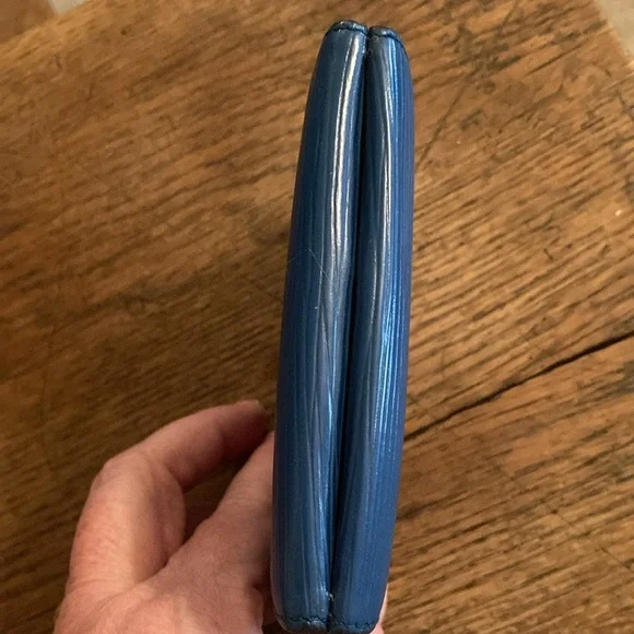 Louis Vuitton Paris Epi Porte Feiulle Elise Bifold Wallet with COA - Picture 3 of 15